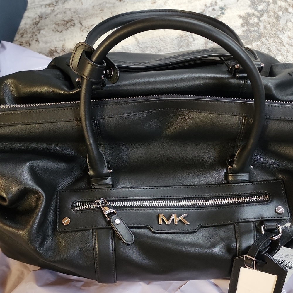 Michael Kors Black Duffel Bag - Varick - Picture 7 of 10